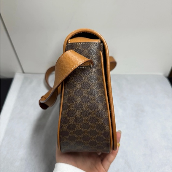 Celine Tan Leather Interior Bag - Picture 8 of 16